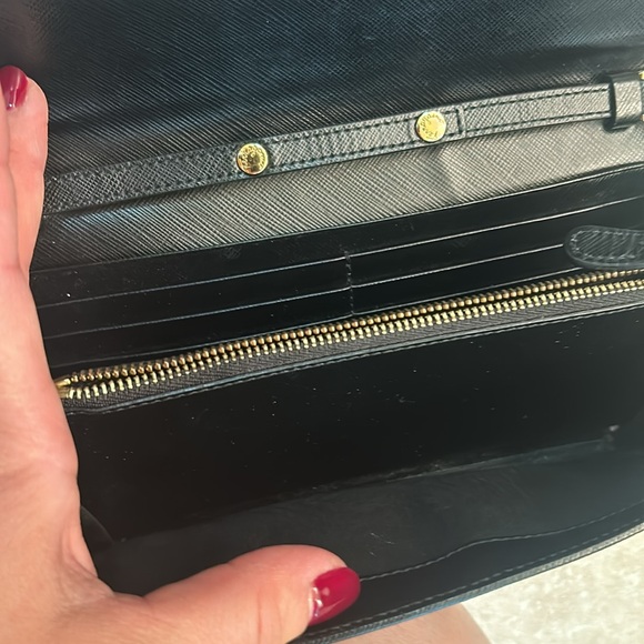 100% Authentic Made in Italy Salvatore Ferragamo Wallet on a Chain - Picture 8 of 14